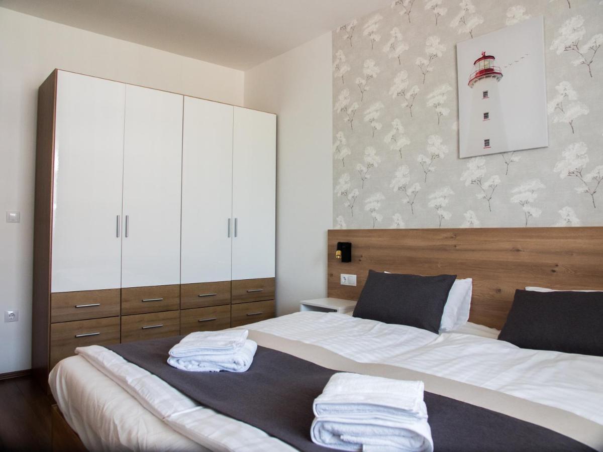 Lelle Resort B20 Balatonlelle Bagian luar foto