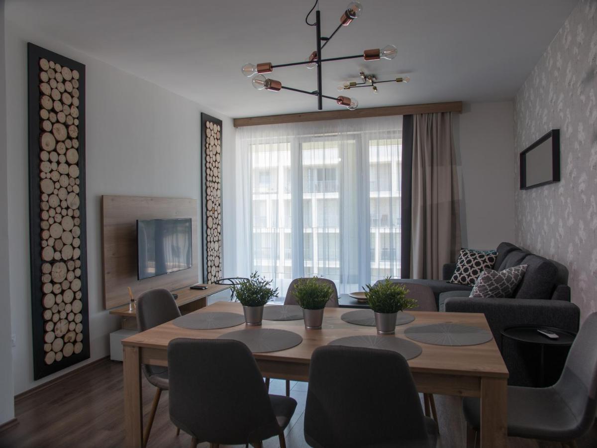 Lelle Resort B20 Balatonlelle Bagian luar foto