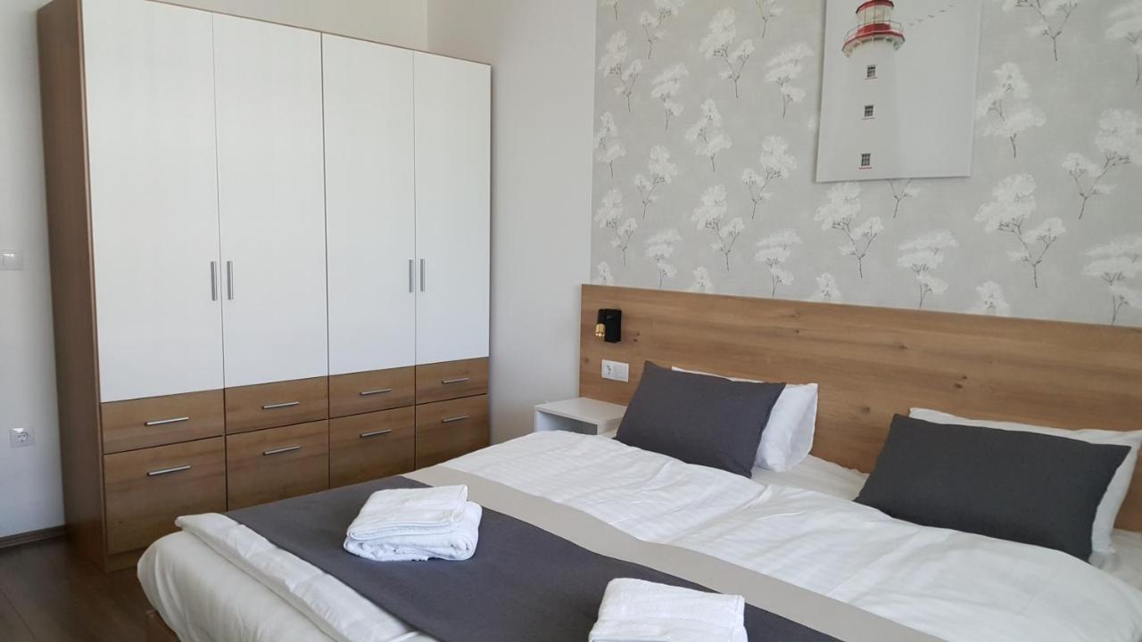 Lelle Resort B20 Balatonlelle Bagian luar foto