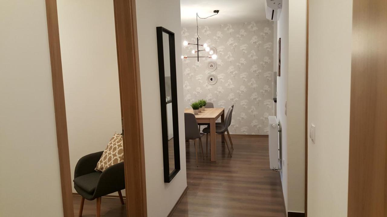 Lelle Resort B20 Balatonlelle Bagian luar foto